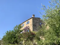 THE BLUE HOUSE NEAR THE ARDÈCHE GORGES