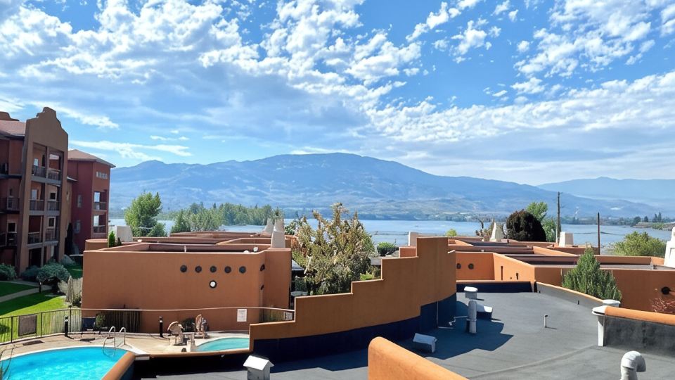 3 Bedroom Rental Townhome With Osoyoos Lake Views!