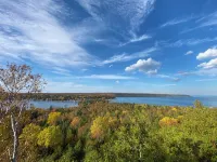Cozy/private cabin located in Lions head beside Bruce trail! - 4 tähden