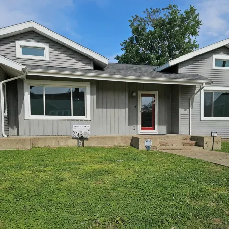 Corner Bungalow: Newly Renovated, Spacious & Open, Central & Convenient.