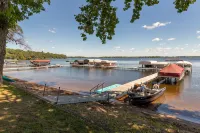 Cabin on Farm Island Lake in Aitkin