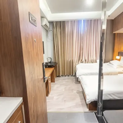 Xilehui Holiday Hotel Hotel dekat Jalan Zhongyang