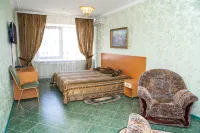 Chetyire Sezona Hotel