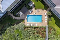 ✨Oceanfront🌊 Breathtaking View🏖️ Central Location📍 Pool🏊‍♂️ Modern Elegance✨ - Homestays