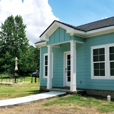 Deer View Cottage on 16 Acres, King Size Bed, No Pet Fee
