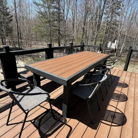 The 8's, Farmhouse Chic 4-Bedroom w/ Garage Access in Grand Marais, Pet Friendly