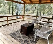 Hickory Cabin @ Little River Hideout - Cozy tiny home right on Little River