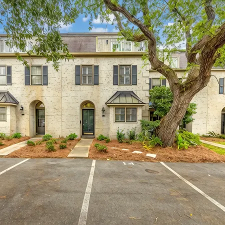 Stones throw from shore! Spacious multi-level townhome one row back from beach