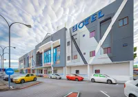 Northern Lodge Hotel - parking