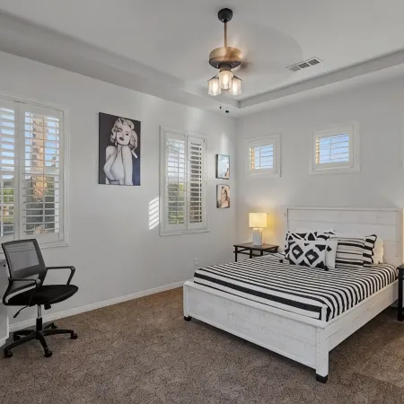 Desert Oasis  in Terra Lago Enjoy Coachella and Large Pool. All New Inside.