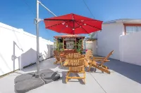 Lovely 2-bedroom loft with hot tub. - Lejligheder