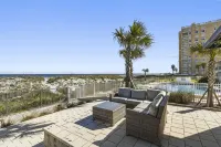 Jacksonville Beach Front Paradise-Close to Mayo - 4-Star