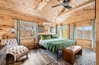 Christmas in Modern Mt Cabin-Dollywood, Downtown, Zipline w/ Hot Tub,Grill,Games - 4-Star