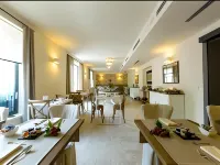 Hotel 900
