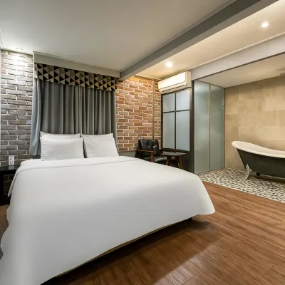 Goyang (Deogyang) Lin Hotel dekat Stasiun Byeokje