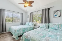 ONE BLOCK from the beach! Weekly and monthly discounts offered.