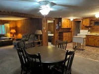 Beach Front Cottage - Lake Superior - 4-Star
