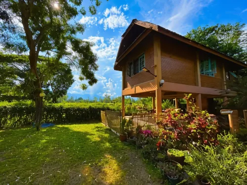 “ Live Like A Local ” Northern Style Wooden House - Mountain View