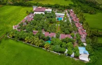 Freesia Resort by Express Inn