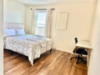 Uniquely styled Home 20mins to Austin -COTA -TESLA Hotels in Manor