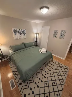 The House of Verde!!  Located near USC, Ft. Jackson and Downtown Columbia. - Bungalows