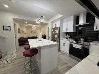 Maxti Guest Suite, Northwest Calgary, Alberta - บังกะโล