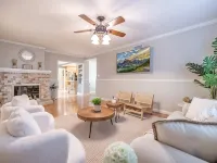 @ Marbella Lane - Charming 4BR Bungalo for Relaxing Retreat Hotels in Fullerton