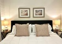 Romantic 1-Bedroom Retreat in Downtown Shelburne Falls—Walk to Everything - Homestays