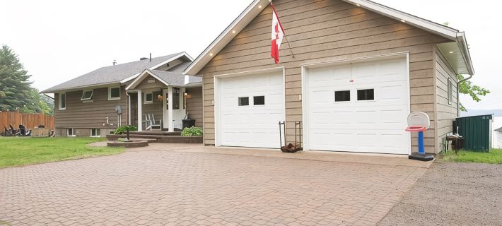 Incredible views, ample amenities & cozy atmosphere Ξενοδοχεία στην πόλη Renfrew County