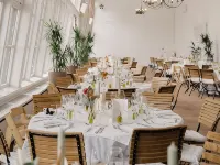 Europahaus Wien Hotels near 13. Hietzing