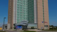 Hilton Garden Inn Toronto Airport Hotel a 