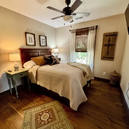 Secluded 2 Bedroom Sanctuary on 20 Acres in the Heart of the Bourbon Trail