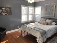 The Parson's Cottage - Charming, Cozy, Adorable! - 3-Star