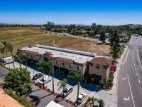 Econo Lodge Inn & Suites Fallbrook Downtown Hotels in Fallbrook