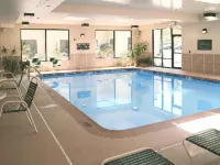 Hampton Inn Altoona - Pools