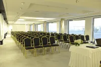 Knossos Beach Bungalows Suites Resort & Spa - Wifi