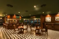 Al Falaj Hotel - bar