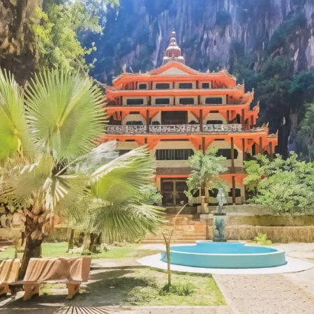Clover Hotel Ipoh Отели рядом с достопримечательностью «Тематический парк MAPS Perak»