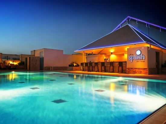 Grand Plaza Hotel