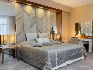 Top 10 4-Star Select Hotels in Belarus