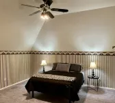 Mapleway Manor, Indoor Pool, Jacuzzi, Sauna & Theatre Room - 4 estrellas