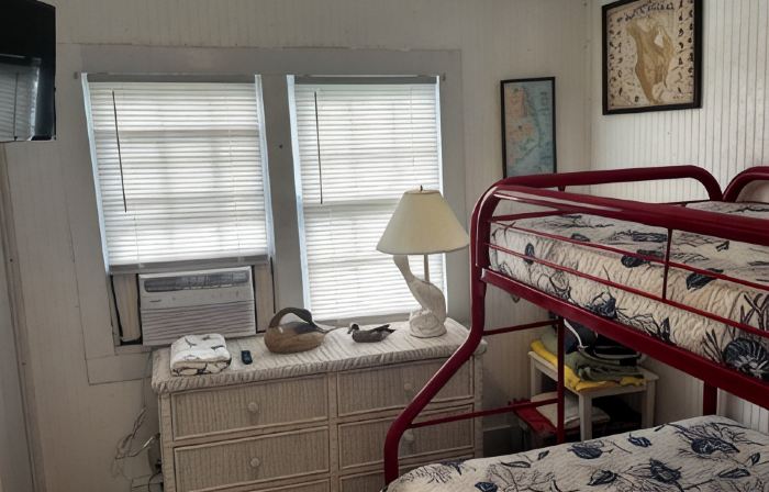 Historic Harkers Island Bungalow