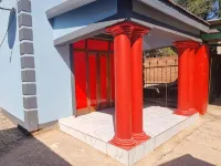Tee Cee Marvelous Guesthouse - parking