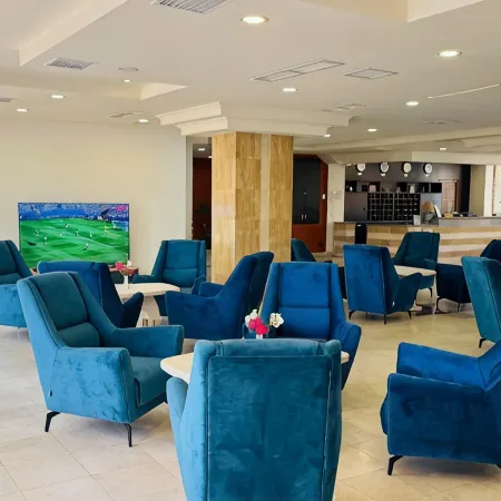 Canyon Hills Hotel