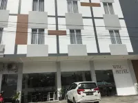 Wise Hotel Tomohon Hotels in Tomohon