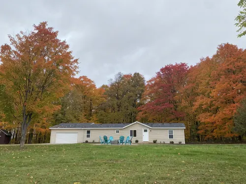 Cozy Country home just 5 miles to Boyne City/8 miles to Boyne Mountain - 4-Star