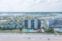 Seaside Solace: Panoramic Views! Oceanfront Condo, King Bed, Pool, Tennis,Cabana - Beach