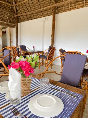 Lighthouse Guesthouse - 2 ดาว