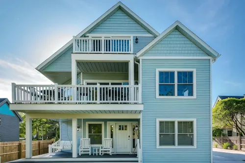 Luxury Beach House-6 Bedrooms, Game Room, Yard, Fire Pit-Walk to Beach & Town - Beach