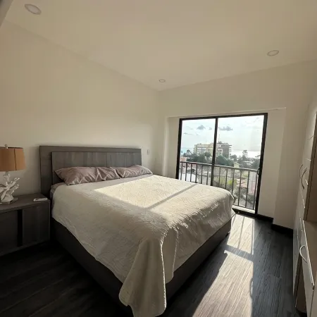 Ocean & Mountain View -2 Bedroom apartment